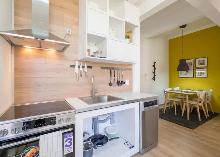 Bluewaveplace - Contemporary Home In Center Of Sofia